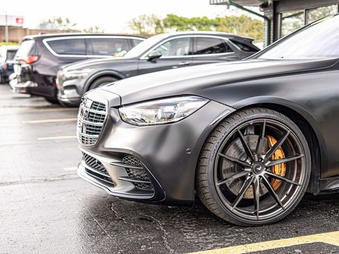 Used 2022 Mercedes-Benz S 580 4MATIC Sedan image 4