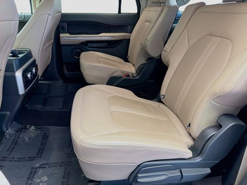 Used 2024 Ford Expedition Max Limited image 18