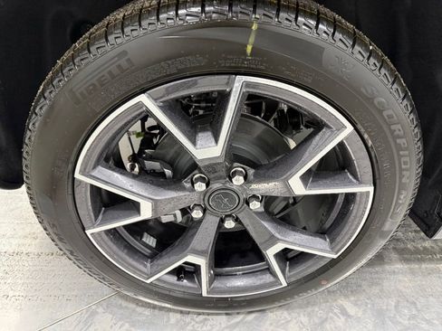 New 2026 Jeep Cherokee Overland AWD/4WD image 8