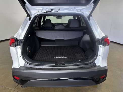 Used 2024 Toyota Corolla Cross AWD Hybrid w/ Convenience Package image 15