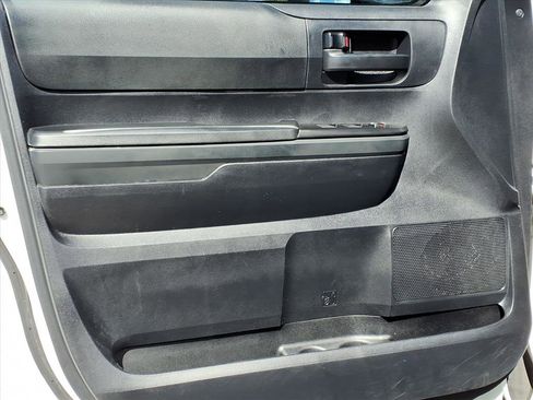 Used 2019 Toyota Tundra SR image 15