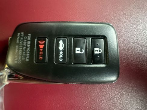 Used 2024 Lexus IS 350 F Sport RWD image 28