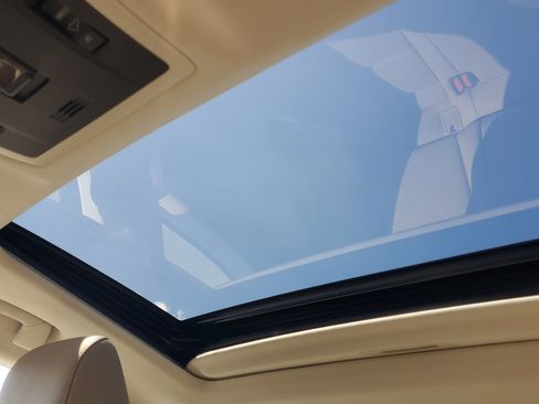 Used 2019 Lexus ES 350 w/ Premium Package FWD image 30