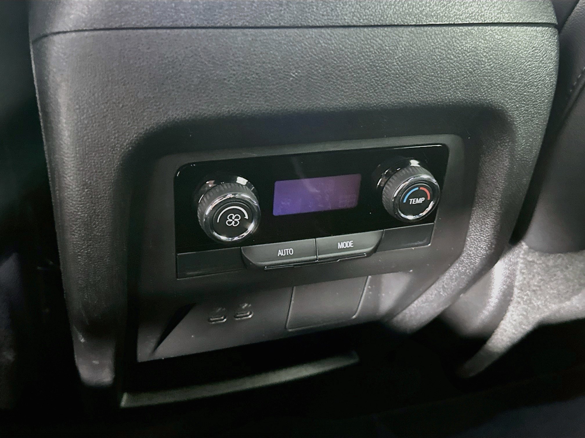 Used 2026 Chevrolet Traverse LT FWD image 27