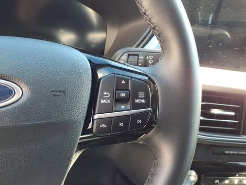 New 2024 Ford Escape SE w/ PHEV Premium Package image 13