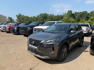 Used 2023 Nissan Rogue S AWD/4WD video 1