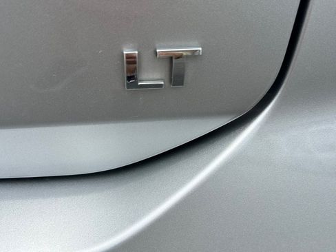 Used 2021 Chevrolet Equinox LT FWD image 20