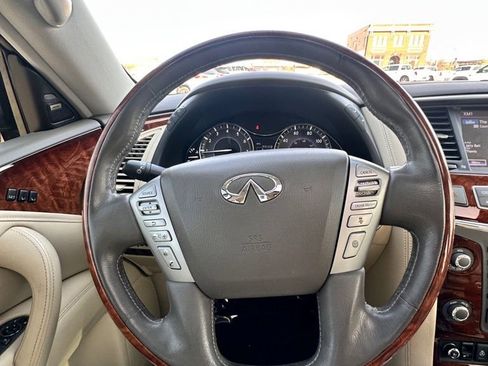 Used 2017 INFINITI QX80 4WD w/ Deluxe Technology Package image 17