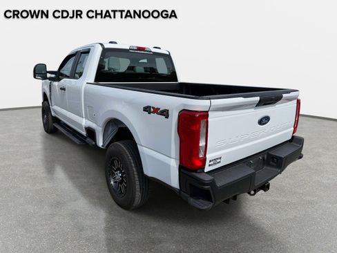 Used 2024 Ford F250 XL AWD/4WD image 4