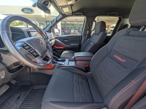 Used 2025 Nissan Frontier Pro-X w/ Tow Package RWD image 16