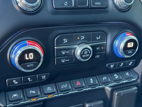 Used 2020 GMC Sierra 1500 Denali w/ Denali Ultimate Package image 27