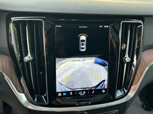 Used 2024 Volvo S60 B5 Plus image 19