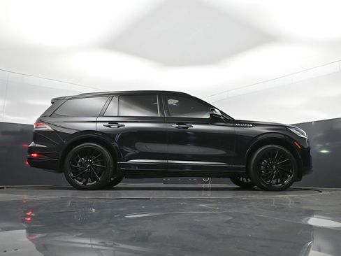 Used 2025 Lincoln Aviator Reserve w/ Equipment Group 201A AWD/4WD image 45