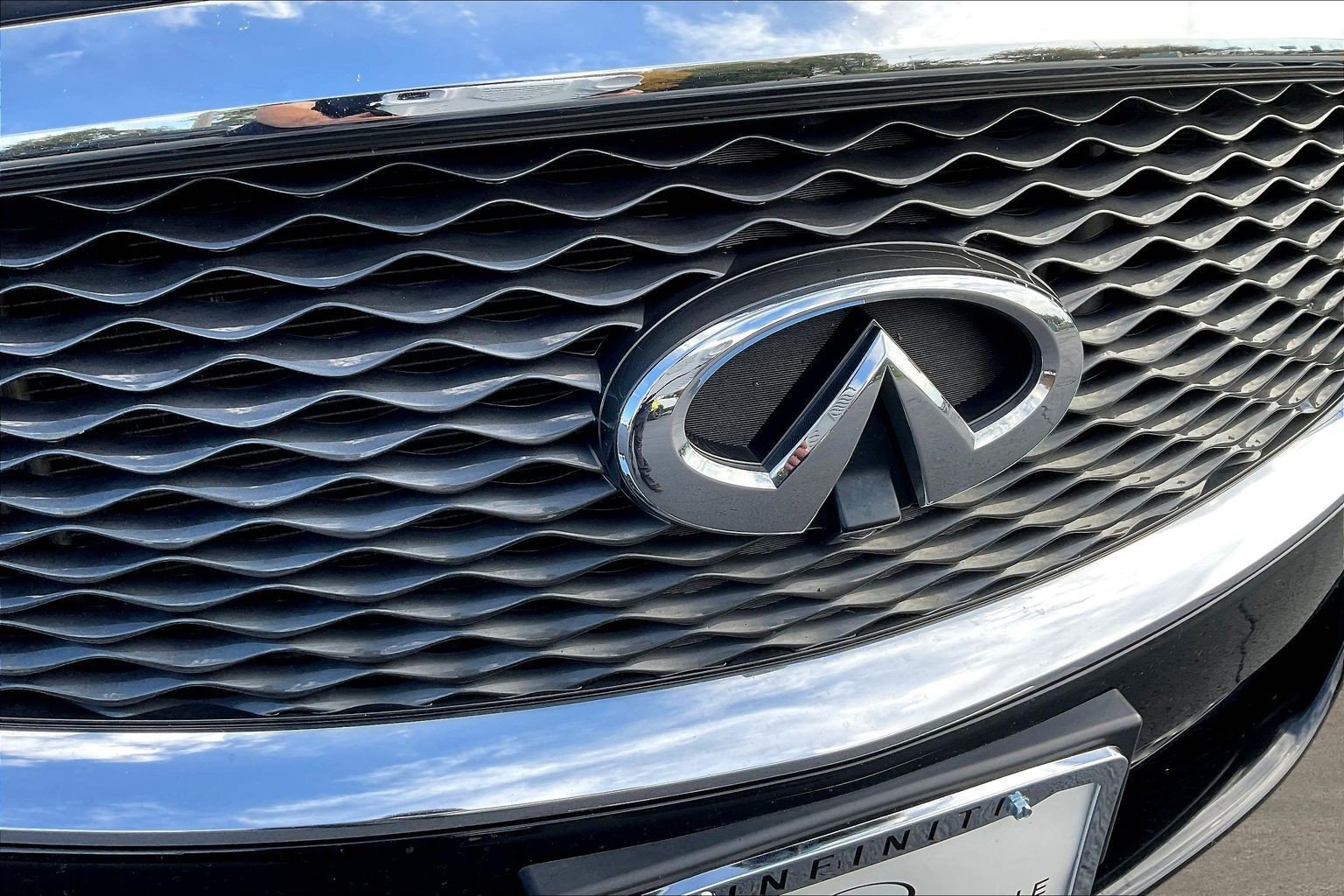 Used 2017 INFINITI QX60 Luxe w/ Premium Plus Package AWD/4WD image 32