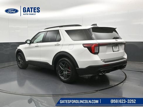 New 2026 Ford Explorer ST w/ Sun And Sound Package image 8