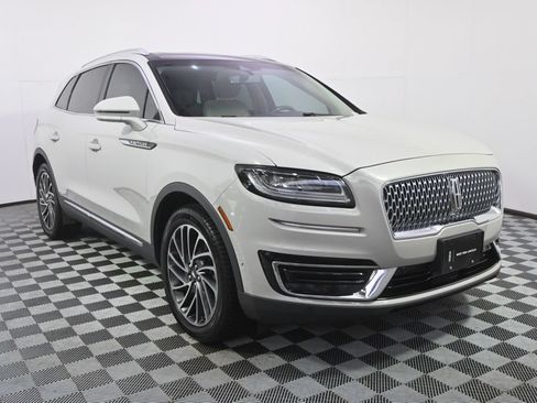 Used 2020 Lincoln Nautilus Reserve w/ Equipment Group 201A AWD/4WD image 9