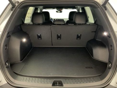 New 2026 Chevrolet Equinox LT w/ Convenience Package II FWD image 29