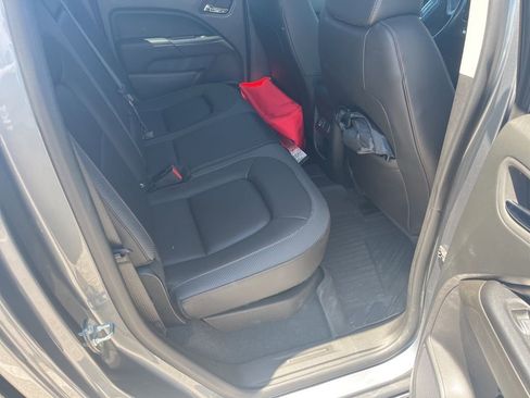 Used 2022 GMC Canyon AT4 AWD/4WD image 7