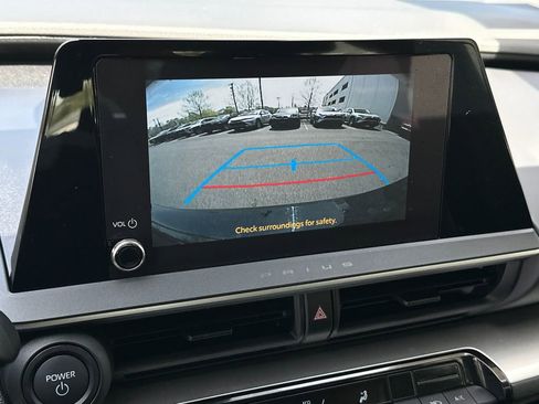 Used 2025 Toyota Prius LE FWD image 26