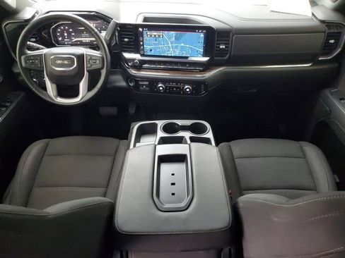 Used 2023 GMC Sierra 1500 SLE image 13