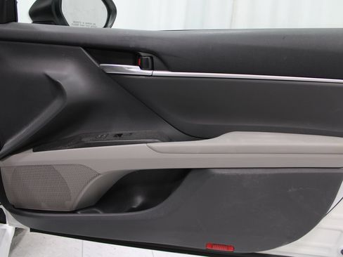 Used 2023 Toyota Camry SE AWD/4WD image 24
