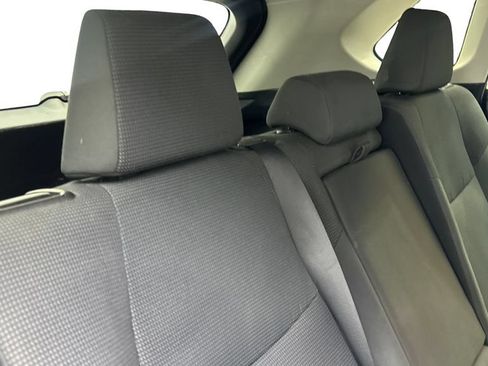 Used 2021 Toyota RAV4 LE FWD image 40
