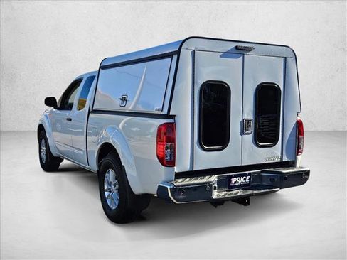 Used 2021 Nissan Frontier SV image 7