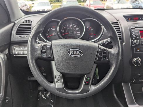 Used 2011 Kia Sorento LX w/ Convenience Pkg AWD/4WD image 11