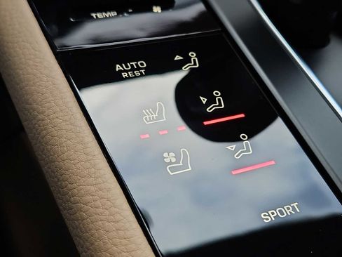 New 2026 Porsche Macan AWD/4WD image 20