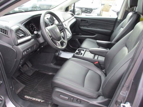 Certified 2025 Honda Odyssey EX-L image 12