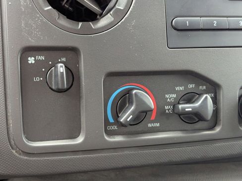 Used 2014 Ford E-150 and Econoline 150 w/ Power Group RWD image 17