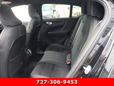 Used 2023 Volvo C40 P8 Recharge Ultimate image 17