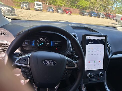 Used 2023 Ford Edge SEL w/ Convenience Package AWD/4WD image 6