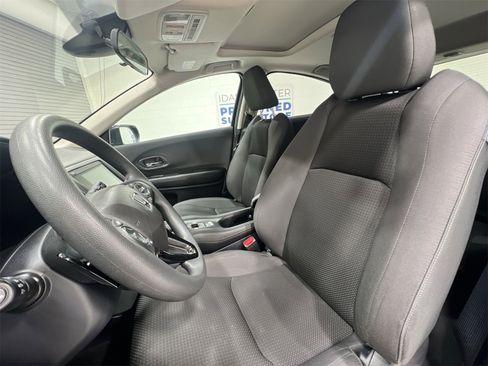 Used 2022 Honda HR-V EX image 11