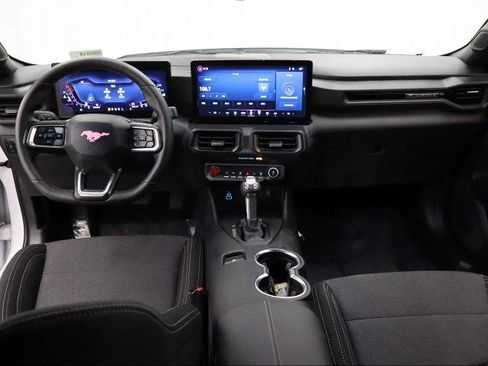 Used 2025 Ford Mustang Coupe image 40