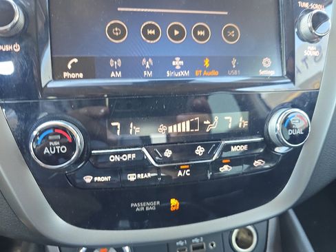 Used 2023 Nissan Murano SL image 29