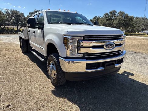 Used 2018 Ford F350 XL w/ Power Equipment Group image 1