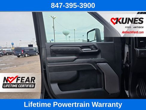 Used 2024 GMC Sierra 2500 AT4X image 27