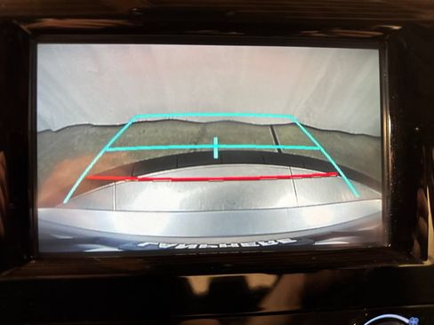 Used 2018 Toyota Camry SE FWD image 28