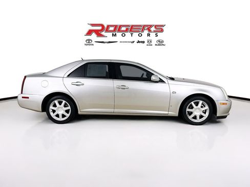 Used 2006 Cadillac STS image 9