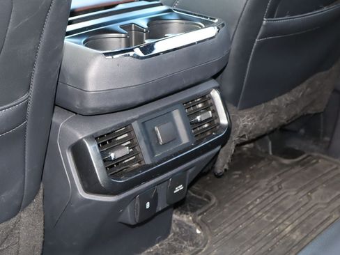 Used 2023 Ford F150 Lariat AWD/4WD image 8