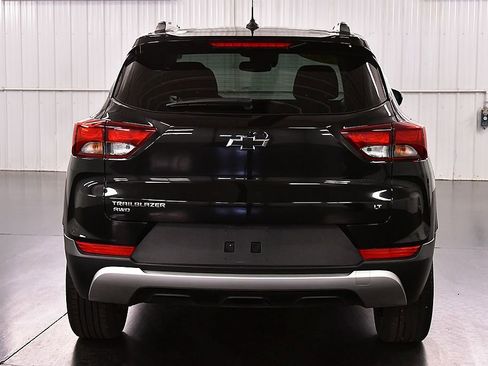 Used 2023 Chevrolet TrailBlazer LT w/ Convenience Package AWD/4WD image 6