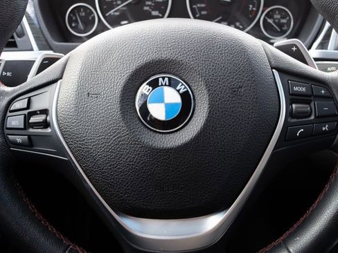 Used 2018 BMW 330i xDrive Sedan w/ Convenience Package image 34