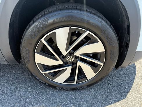 Used 2025 Volkswagen Atlas SE AWD/4WD image 44