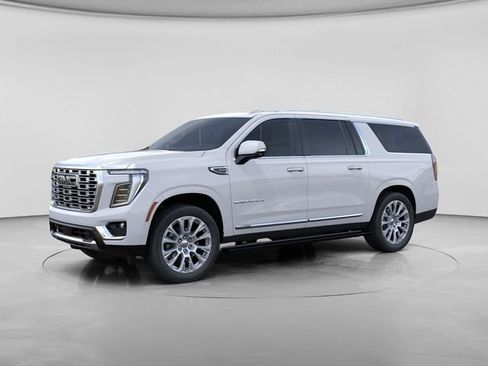 New 2026 GMC Yukon XL Denali w/ Sun & Power Step Package AWD/4WD image 2