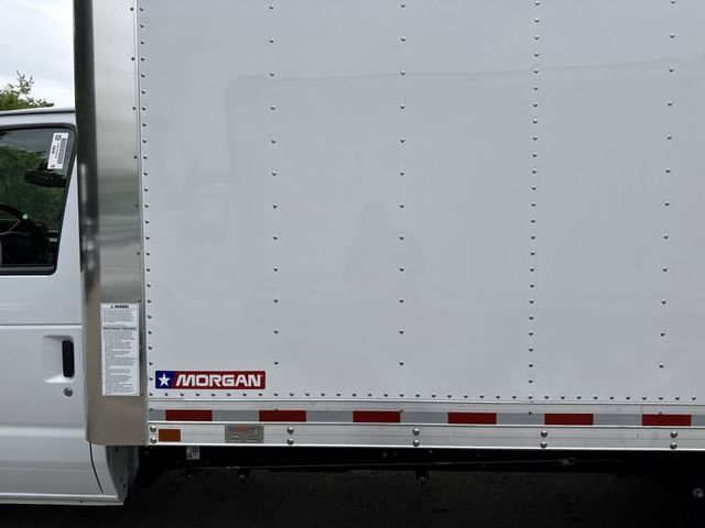 New 2027 Ford E-350 and Econoline 350 Super Duty w/ Driver's Safety Package RWD image 17