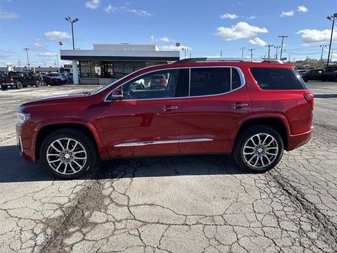 Used 2023 GMC Acadia Denali image 8
