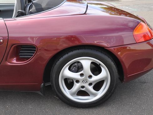 Used 1997 Porsche Boxster RWD image 17