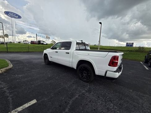 Used 2025 RAM 1500 Limited AWD/4WD image 7