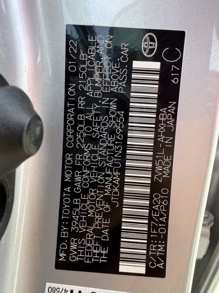 Used 2022 Toyota Prius FWD image 28